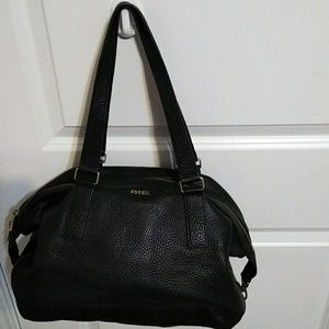 Beautiful leather fossil handbag
